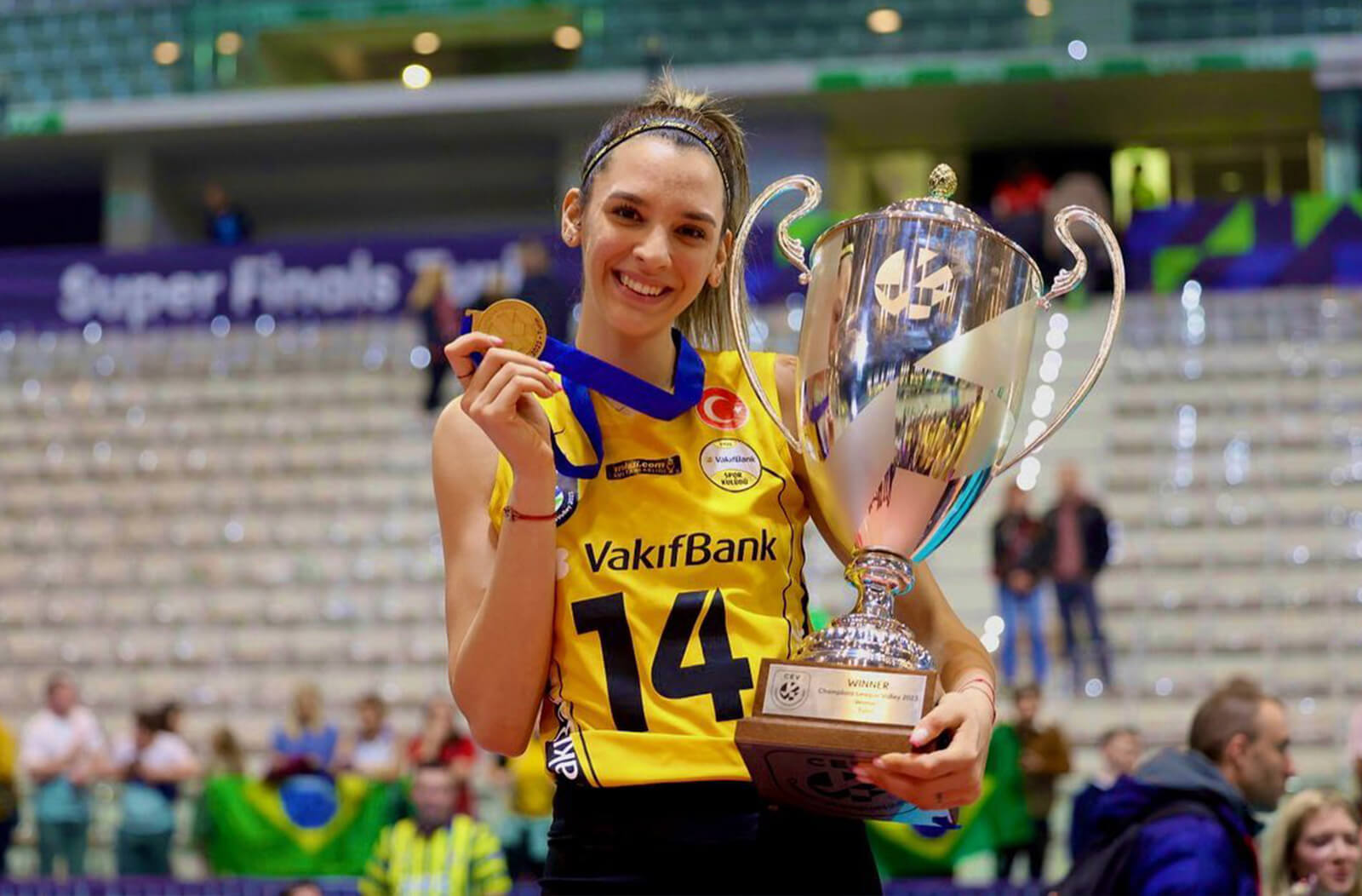 VakıfBank’ın Şampiyon Oyuncusu Alexia Carutasu, Türkiye Milli Takımı’nı Seçme Nedenini Açıkladı