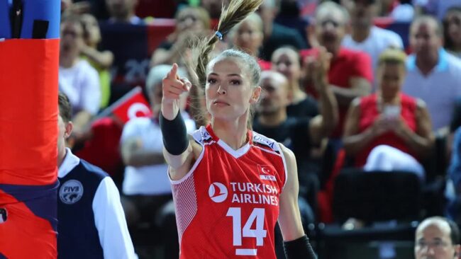Eda Erdem Dündar: Bir Voleybol Efsanesinin Yükselişi ve Başarılarla Dolu Kariyeri