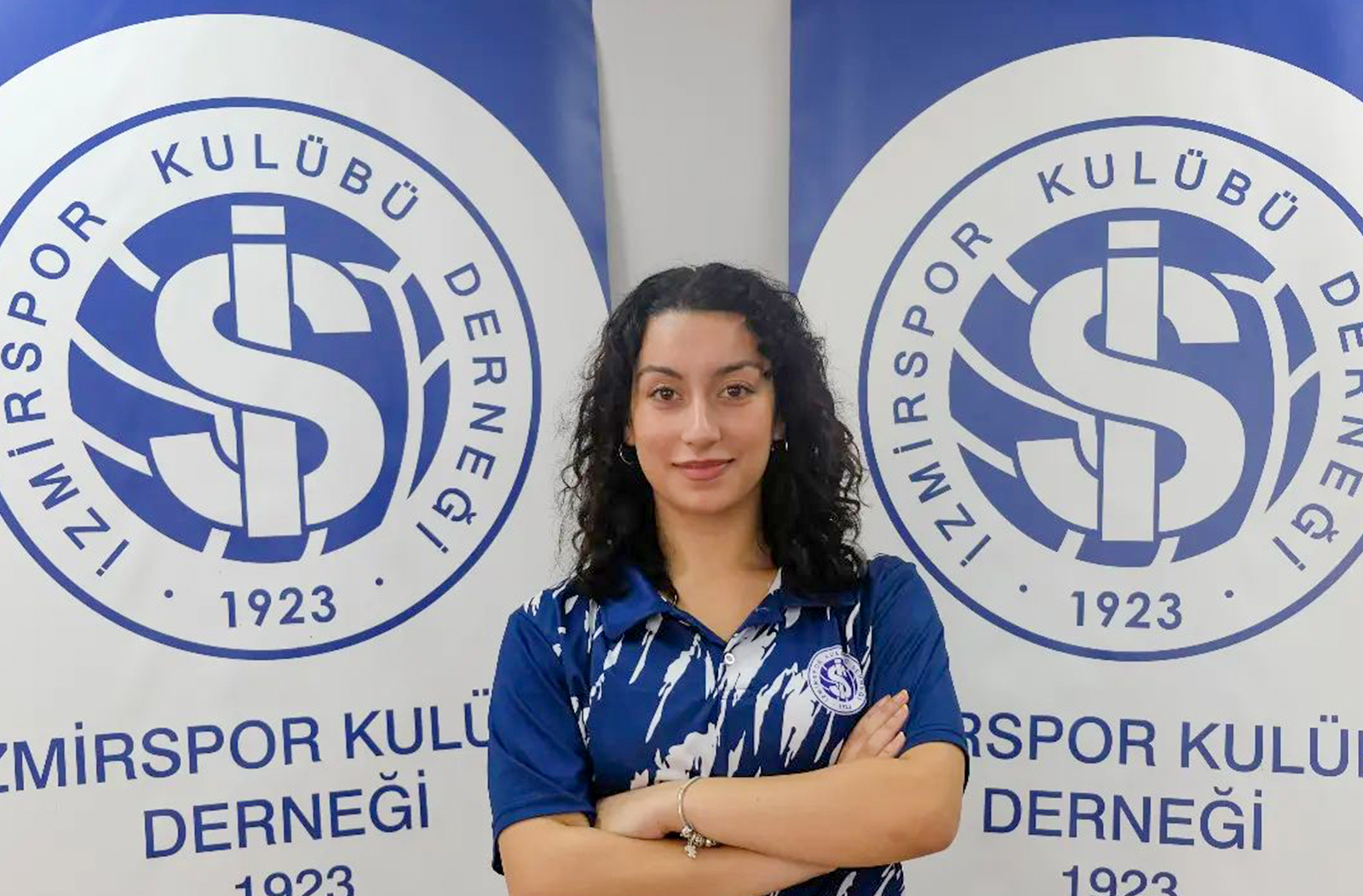 İzmirspor, Bahar Bayat ile Sözleşme Uzattı