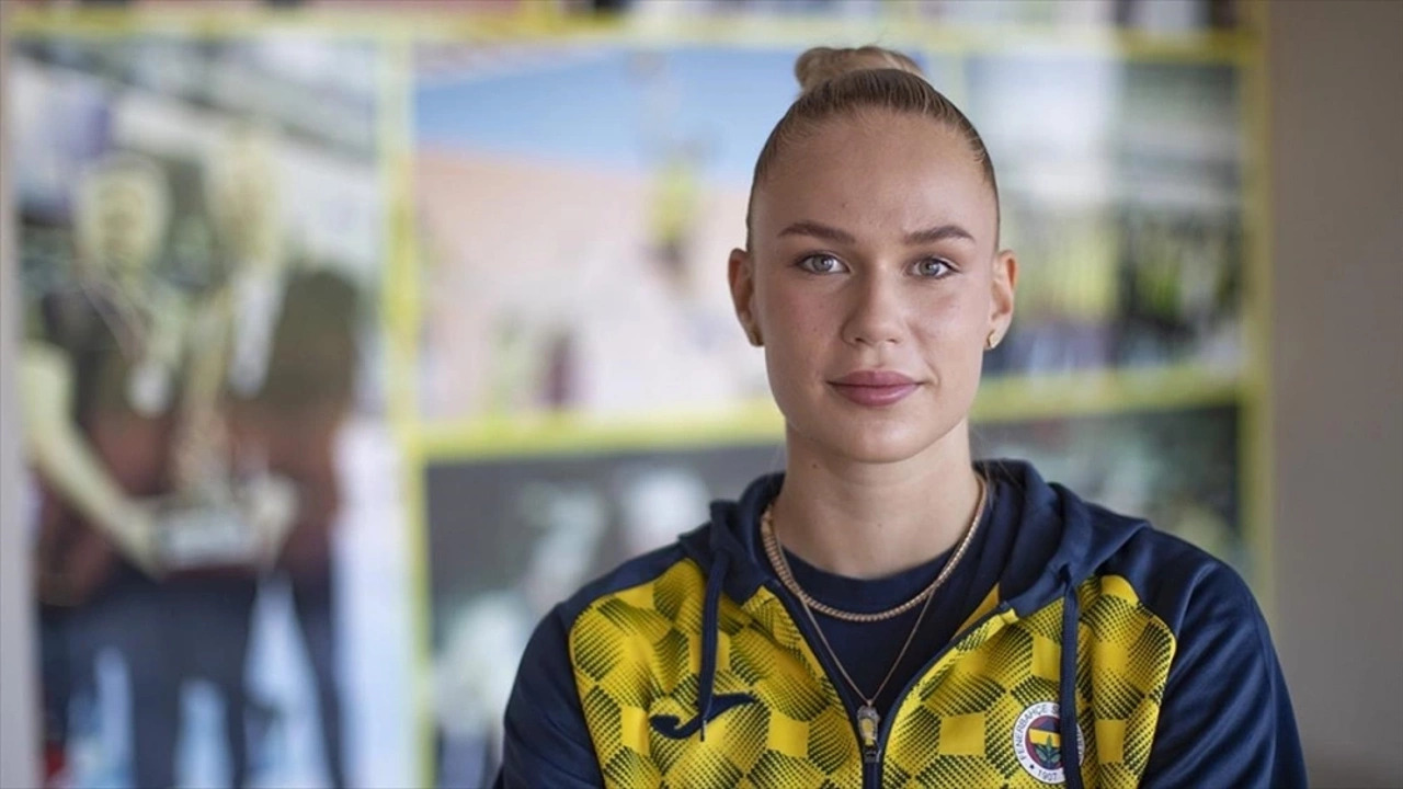 Arina Fedorovtseva: Ailesinden Gelen Sporcu Ruhu ve Voleyboldaki Hedefleri