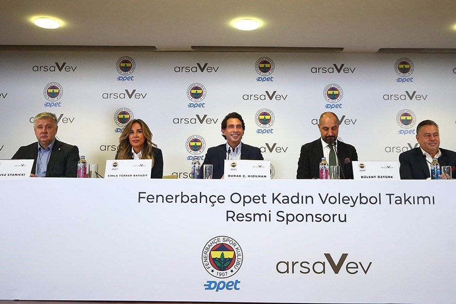 Fenerbahçe Opet’ten Yeni Sponsorluk Anlaşması