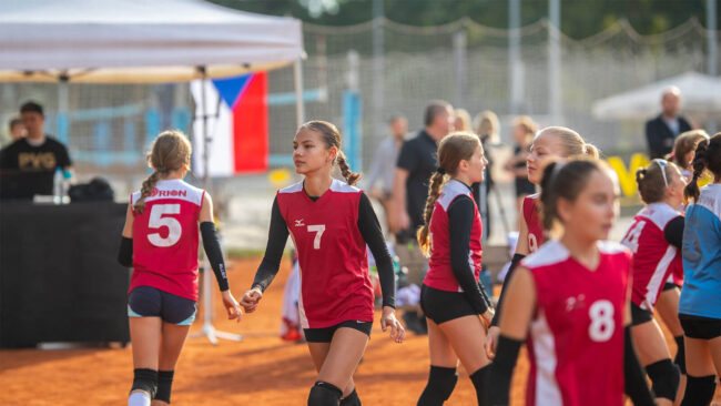 Avrupa’dan Gençler, Prag Voleybol Oyunlarına Davet Ediliyor Avrupa’dan Gençler, Prag Voleybol Oyunlarına Davet Ediliyor