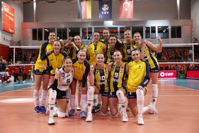 Fenerbahçe Opet, Şampiyonlar Ligi'nde Almanya Deplasmanından 3-0'lık Zaferle Döndü