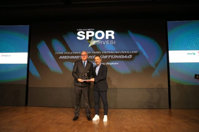 Turkuvaz Medya Spor Zirvesi'nde Türk Voleyboluna İki Ödül