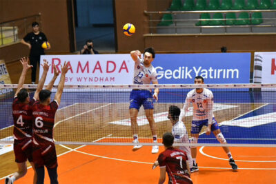 Halkbank 20’de 20 ile Liderliğini Sürdürdü