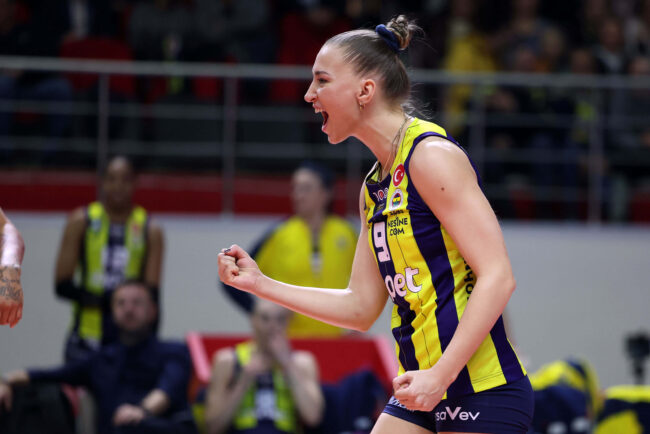 Fenerbahçe, VakıfBank'ı 3-1'lik Skorla Yendi