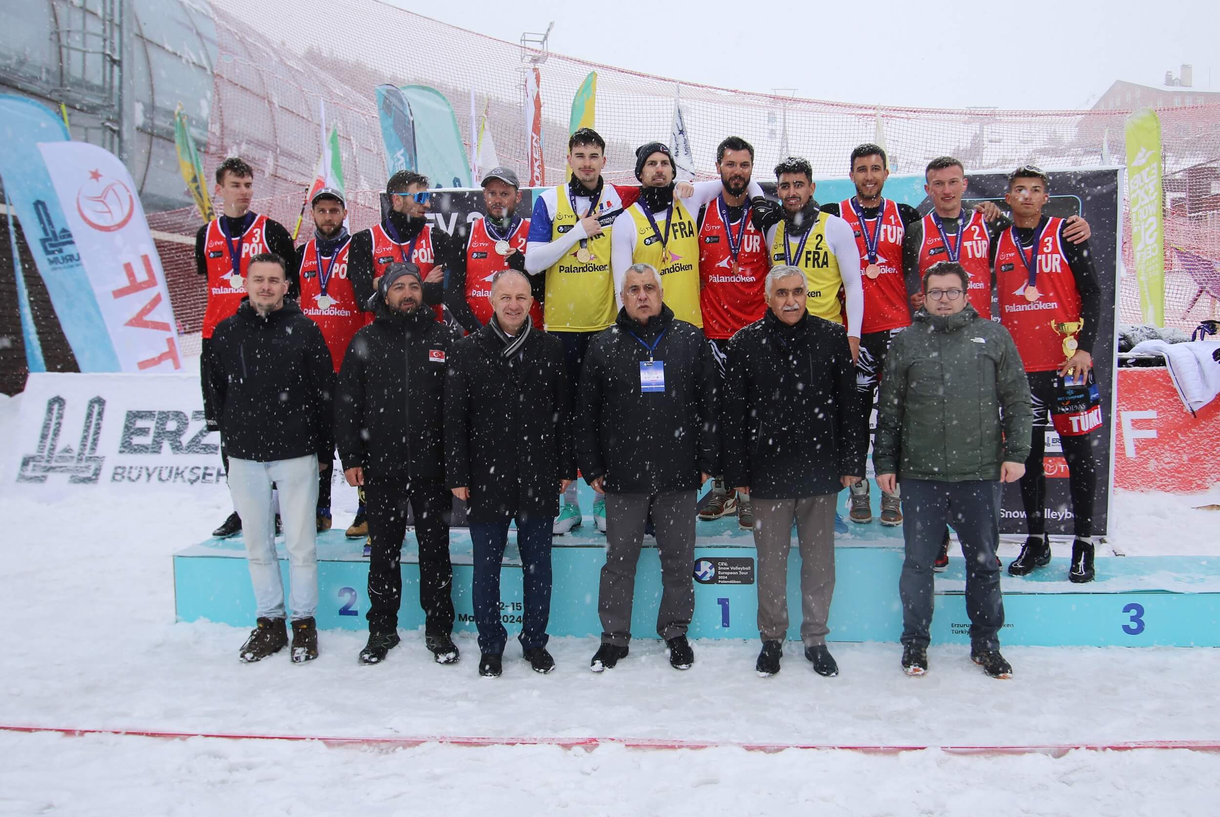 Millilerimiz Palandöken'de CEV Kar Voleybolu Avrupa Turu'nda 3 Madalya Kazandı!