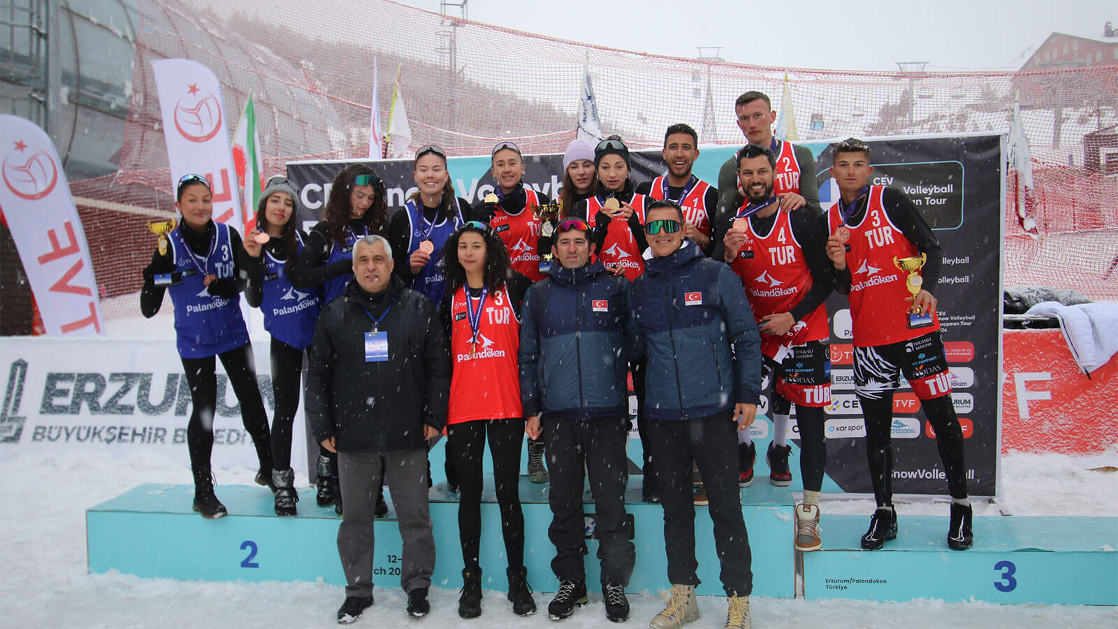 Millilerimiz Palandöken’de CEV Kar Voleybolu Avrupa Turu’nda 3 Madalya Kazandı!