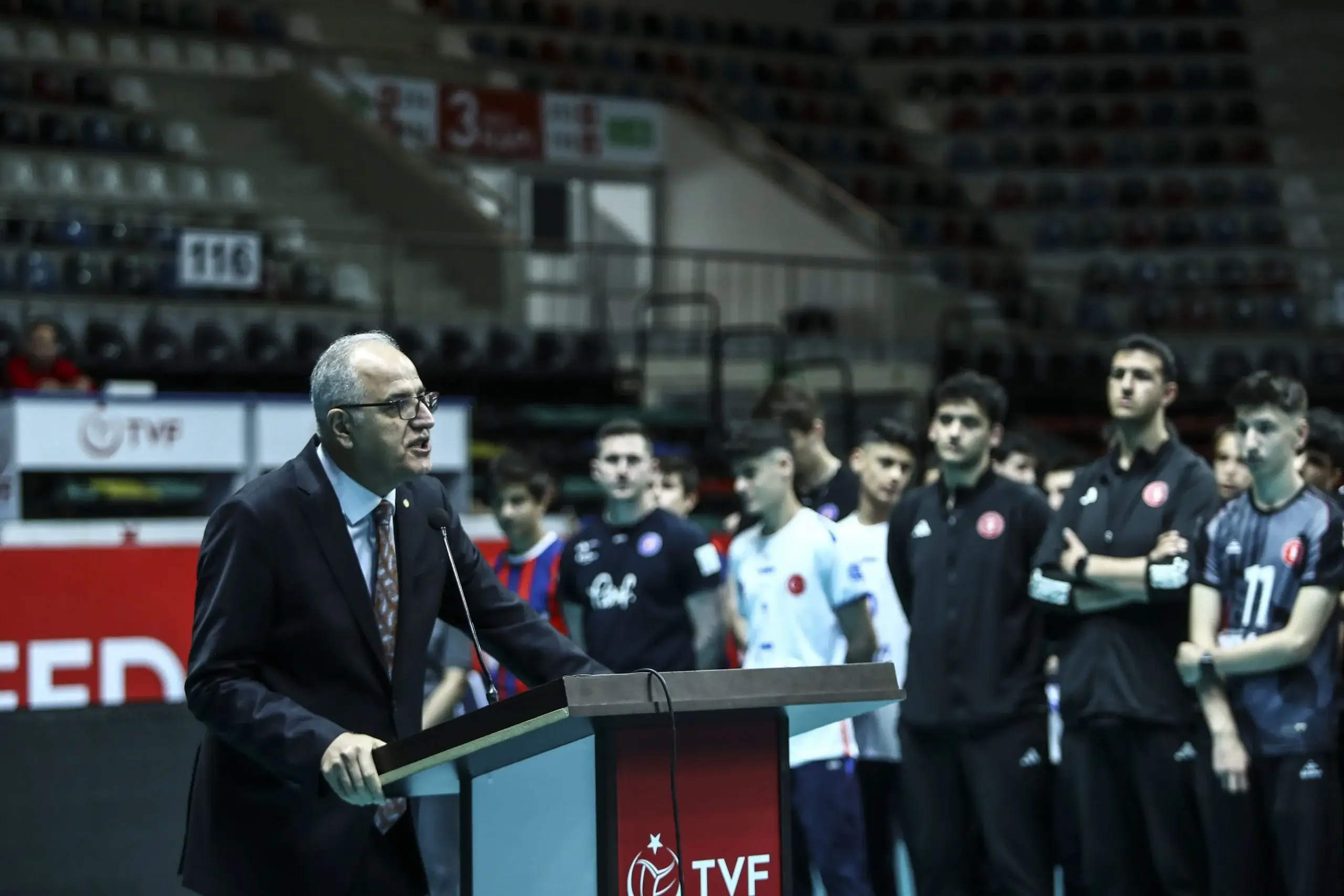 Ankara Altyapılar Süper Lig'de Voleybol Yıldızları Kupalarına Kavuştu