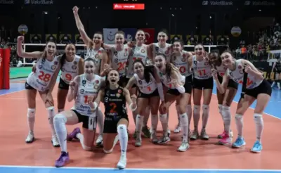 Eczacıbaşı, Finalde Fenerbahçe’nin Rakibi!