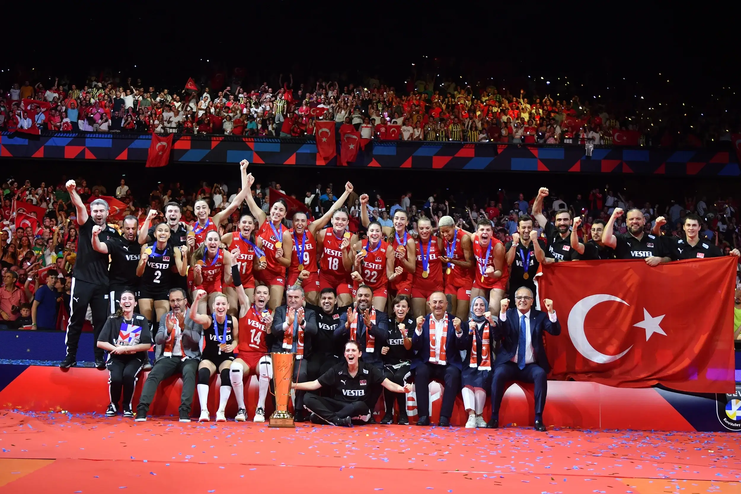 Avrupa Şampiyonu Filenin Sultanları’nın VNL Geniş Kadrosu ve Heyecanlı Maç Programı!