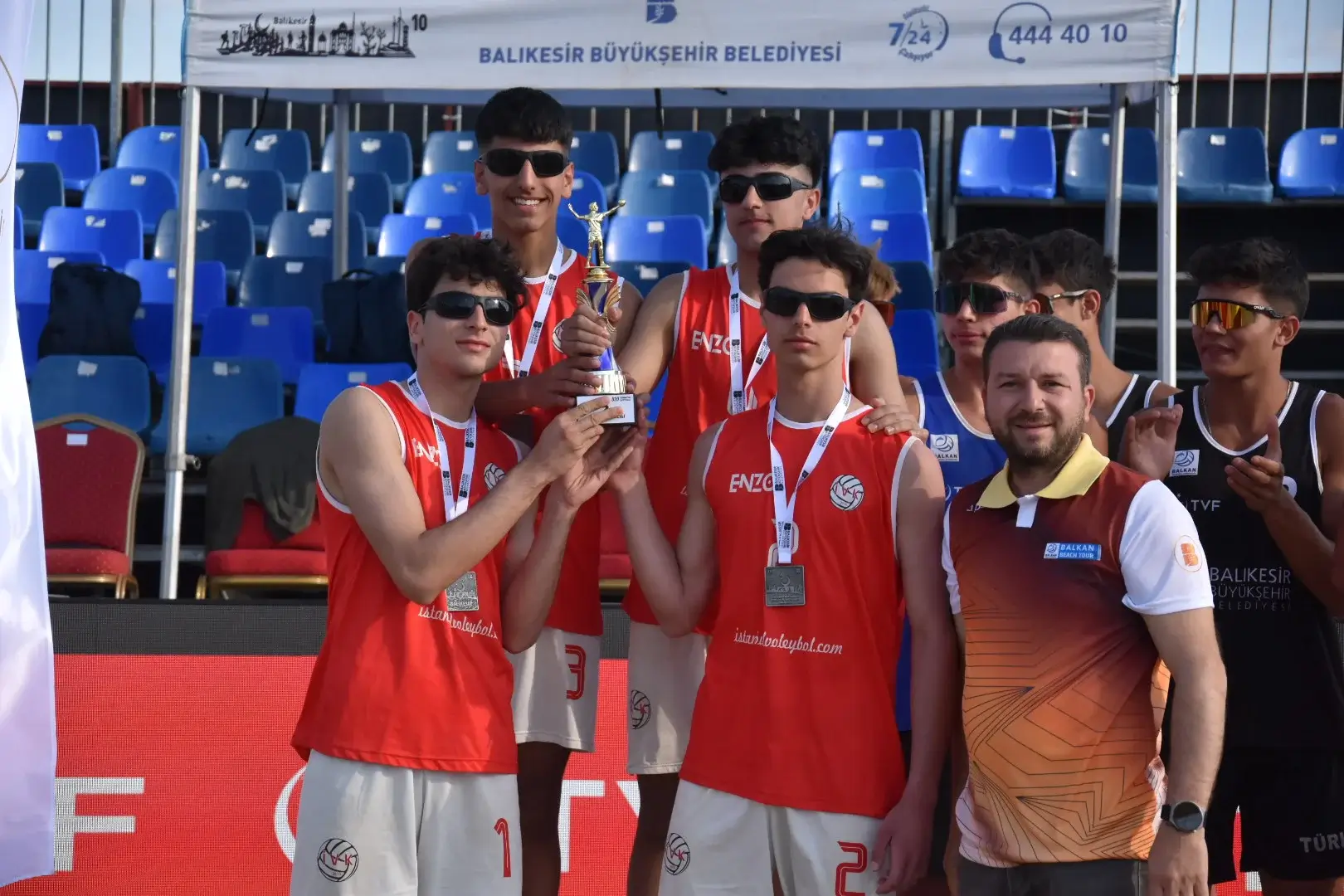 U20 Plaj Voleybolu Kulüpler Türkiye Şampiyonası Heyecanı Balıkesir'de Sona Erdi!