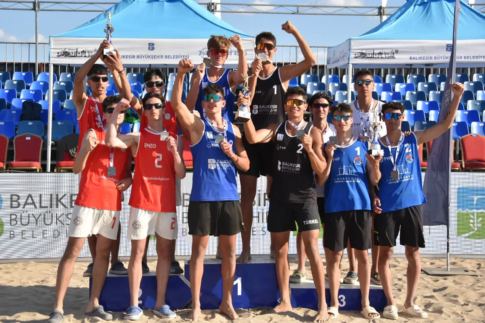 U20 Plaj Voleybolu Kulüpler Türkiye Şampiyonası Heyecanı Balıkesir'de Sona Erdi!
