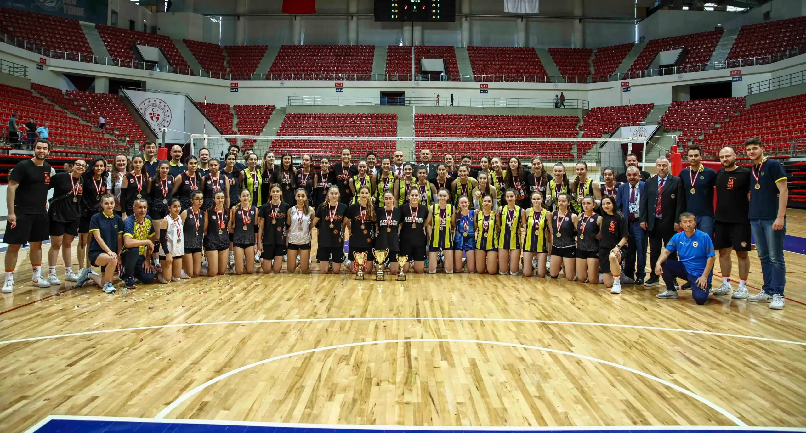 Küçük Kızlar Türkiye Şampiyonası’nda Fenerbahçe Zirvede!