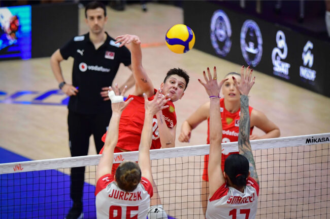 Hüzünlü Son: Filenin Sultanları VNL'e Çeyrek Finalde Veda Etti