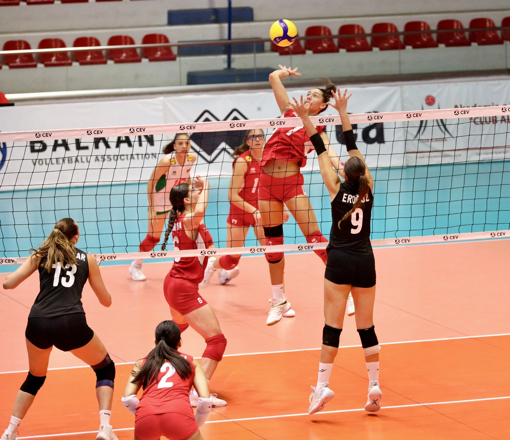 U20 Kadın Milli Takımımız Bulgaristan’ı 3-0 Mağlup Etti