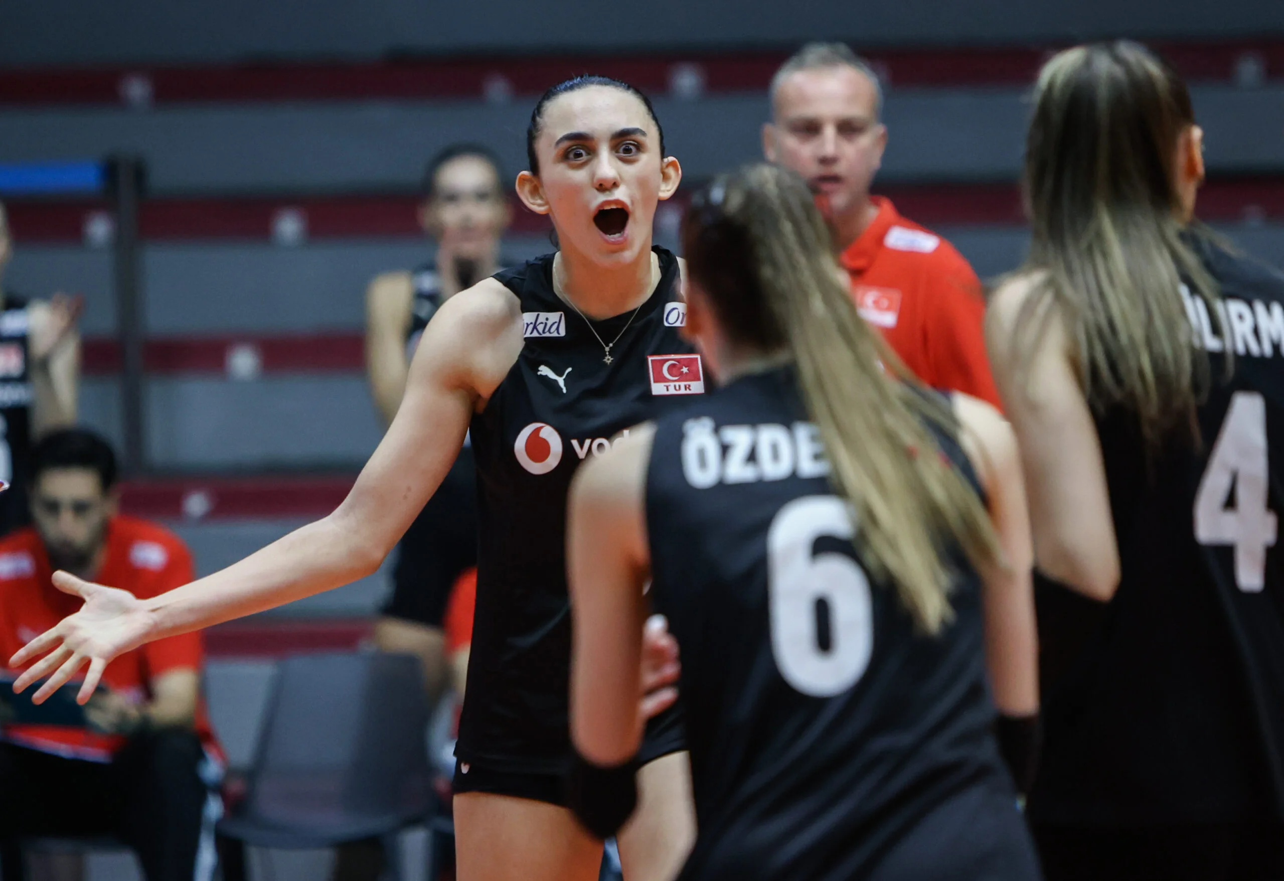 U20 Genç Sultanlar, Avrupa'da Fırtına Gibi Esiyor