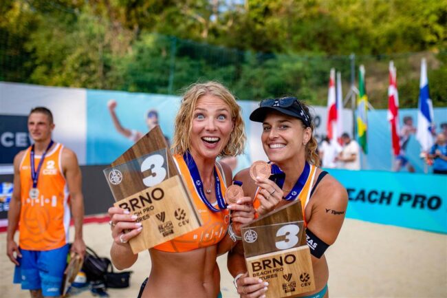 Hermannova & Stochlova, FIVB Desteğiyle Brno’da Bronz Madalya Kazandı