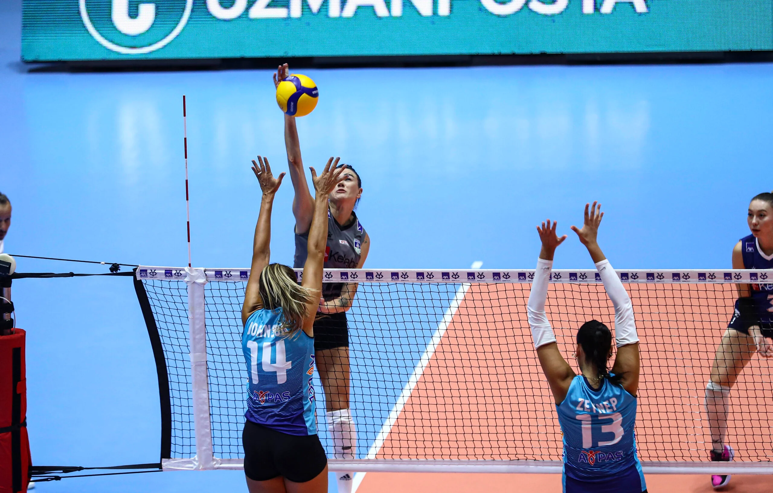 AXA Sigorta Kupa Voley'de Çeyrek Finalistler Belli Oldu!