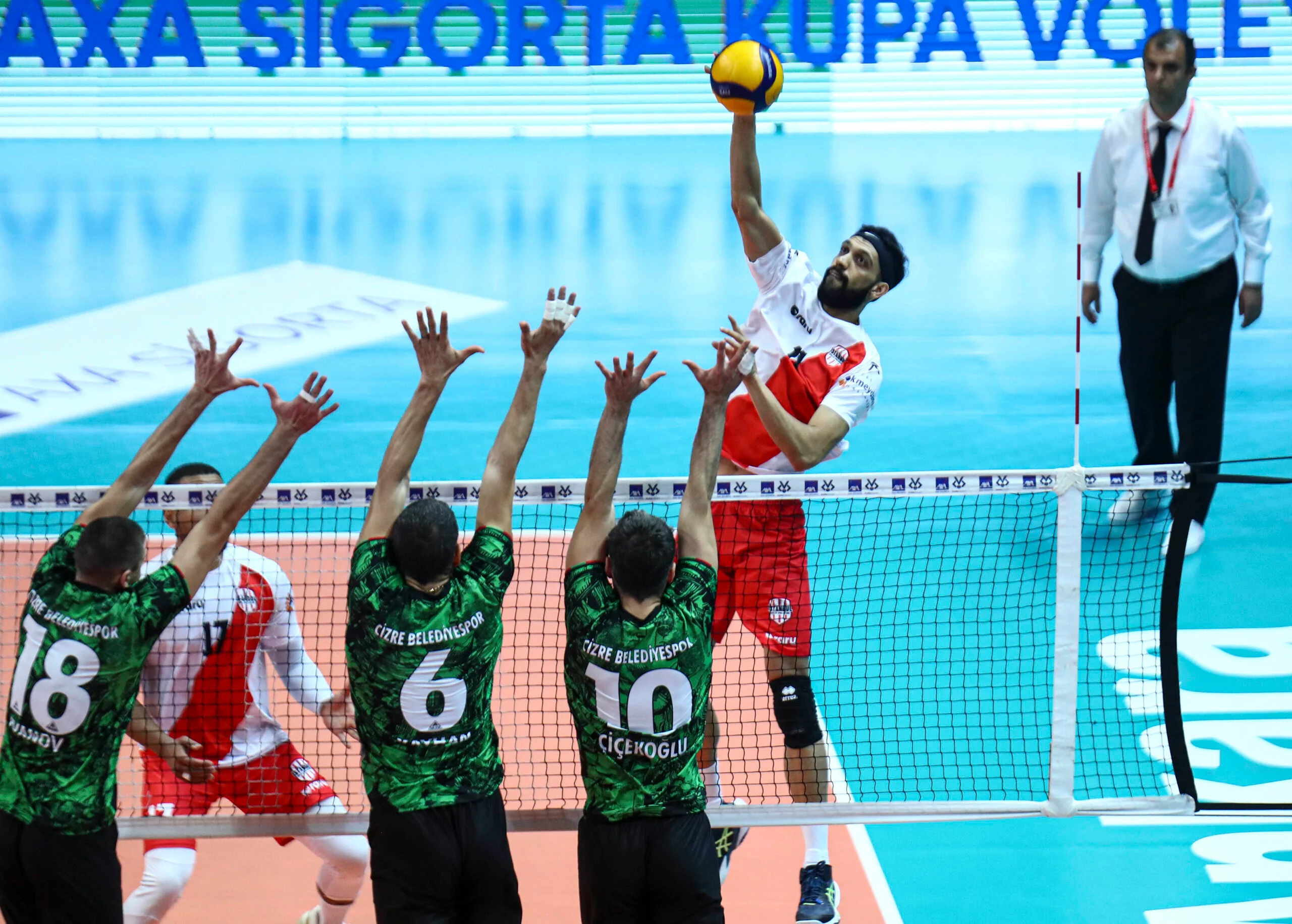 AXA Sigorta Kupa Voley'de Çeyrek Finalistler Belli Oldu