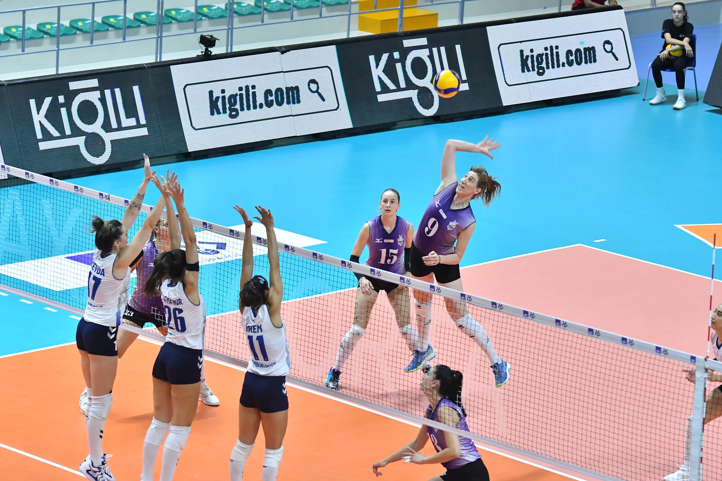 AXA Sigorta Kupa Voley'de Çeyrek Finalistler Belli Oldu!