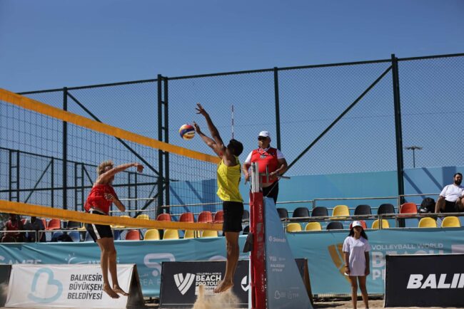 2024 VW Beach Pro Tour Futures Balıkesir Etabı Ayvalık'ta Başladı