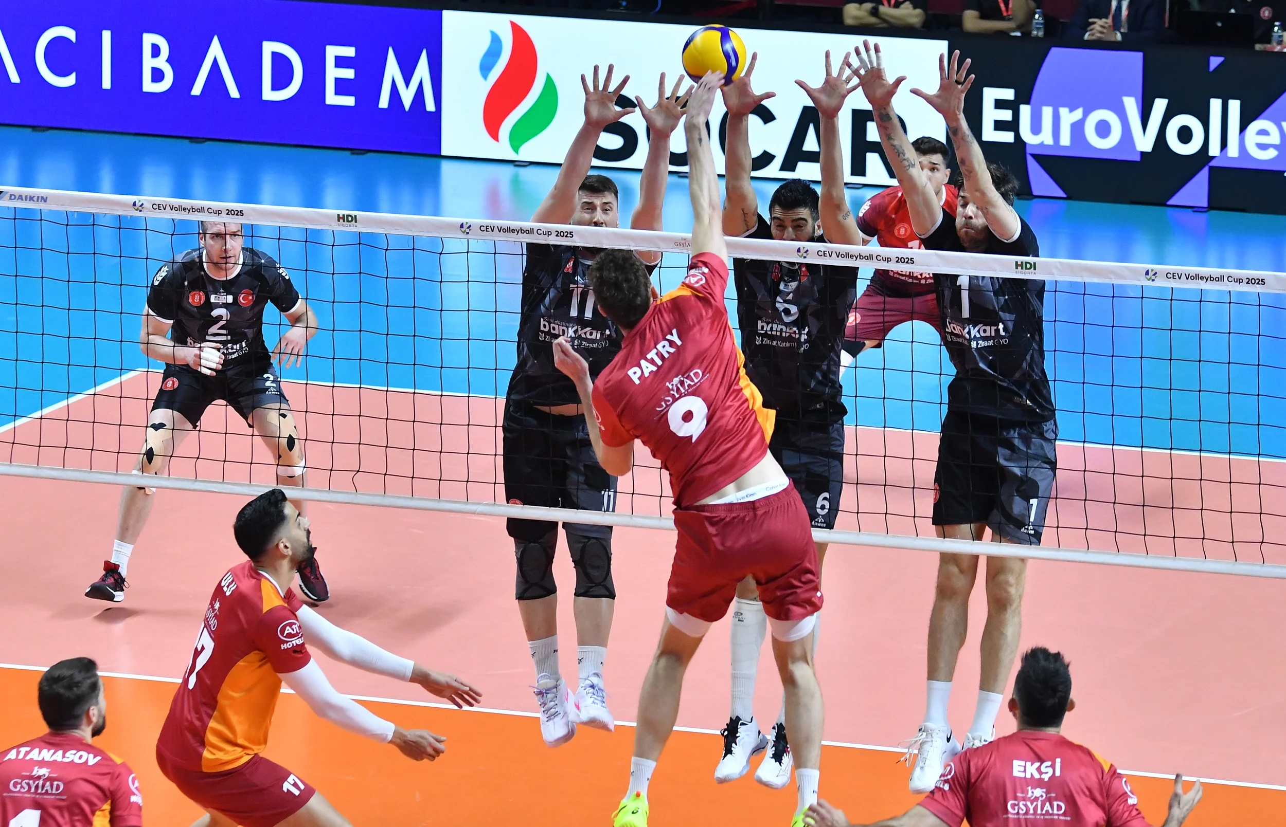 Ziraat Bankkart, Galatasaray HDI Sigorta’yı 3-1 Mağlup Etti