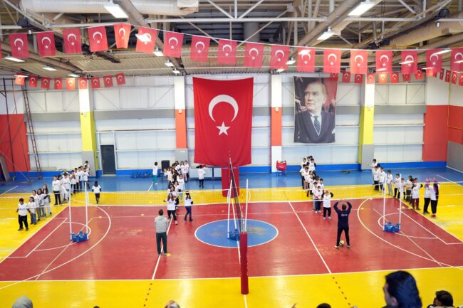 Fabrika Voleybol, Erciş’te Geleceğin Yıldızlarını Yetiştiriyor!