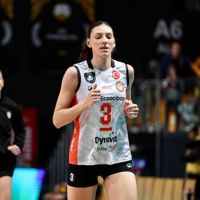 Eczacıbaşı, Dev Derbide VakıfBank’ı 3-1’le Geçti!