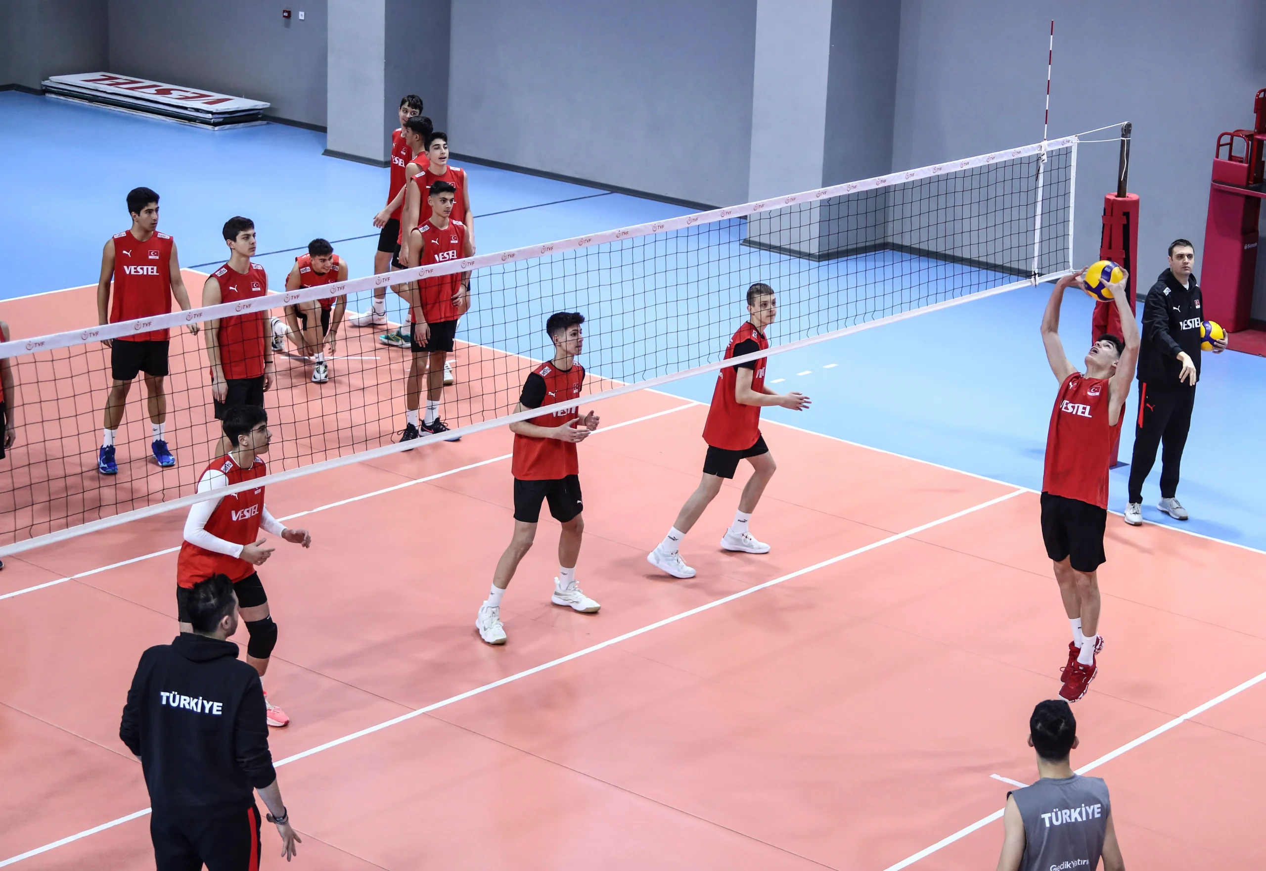 U16 Erkek Milli Takımı Avrupa Şampiyonası'na Hazırlanıyor