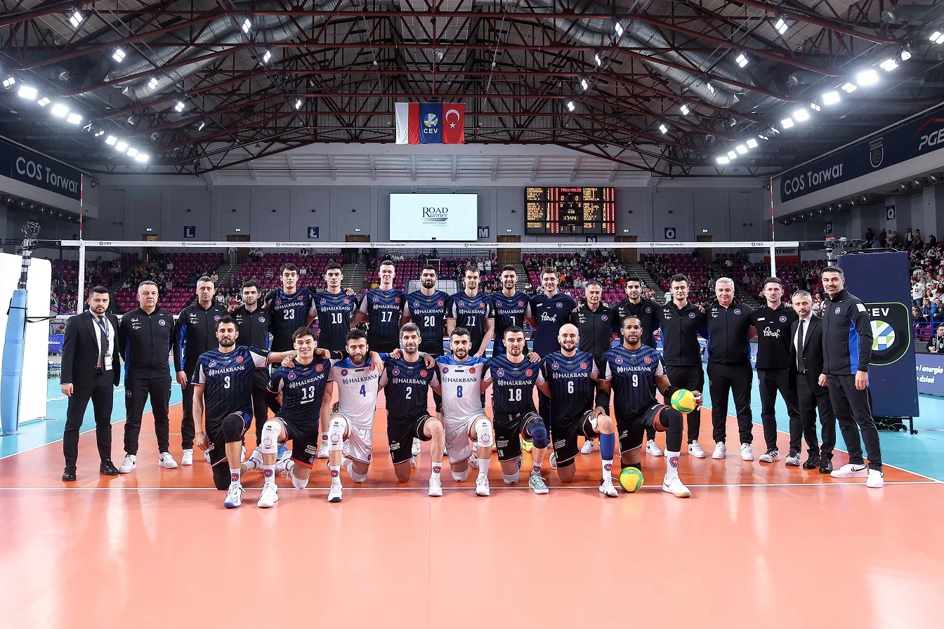 Halkbank, CEV Şampiyonlar Ligi’nde Dörtlü Finale Yükseldi!
