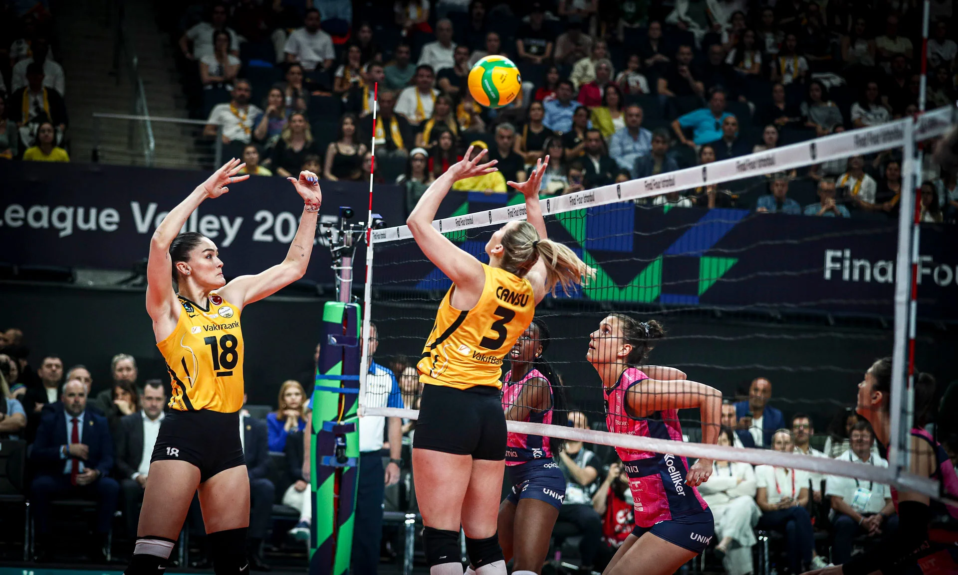 VakıfBank, Şampiyonlar Ligi'ni Dördüncü Tamamladı