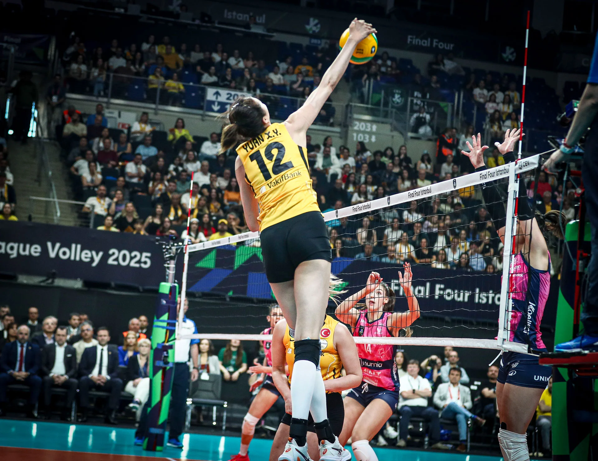 VakıfBank, Şampiyonlar Ligi'ni Dördüncü Tamamladı