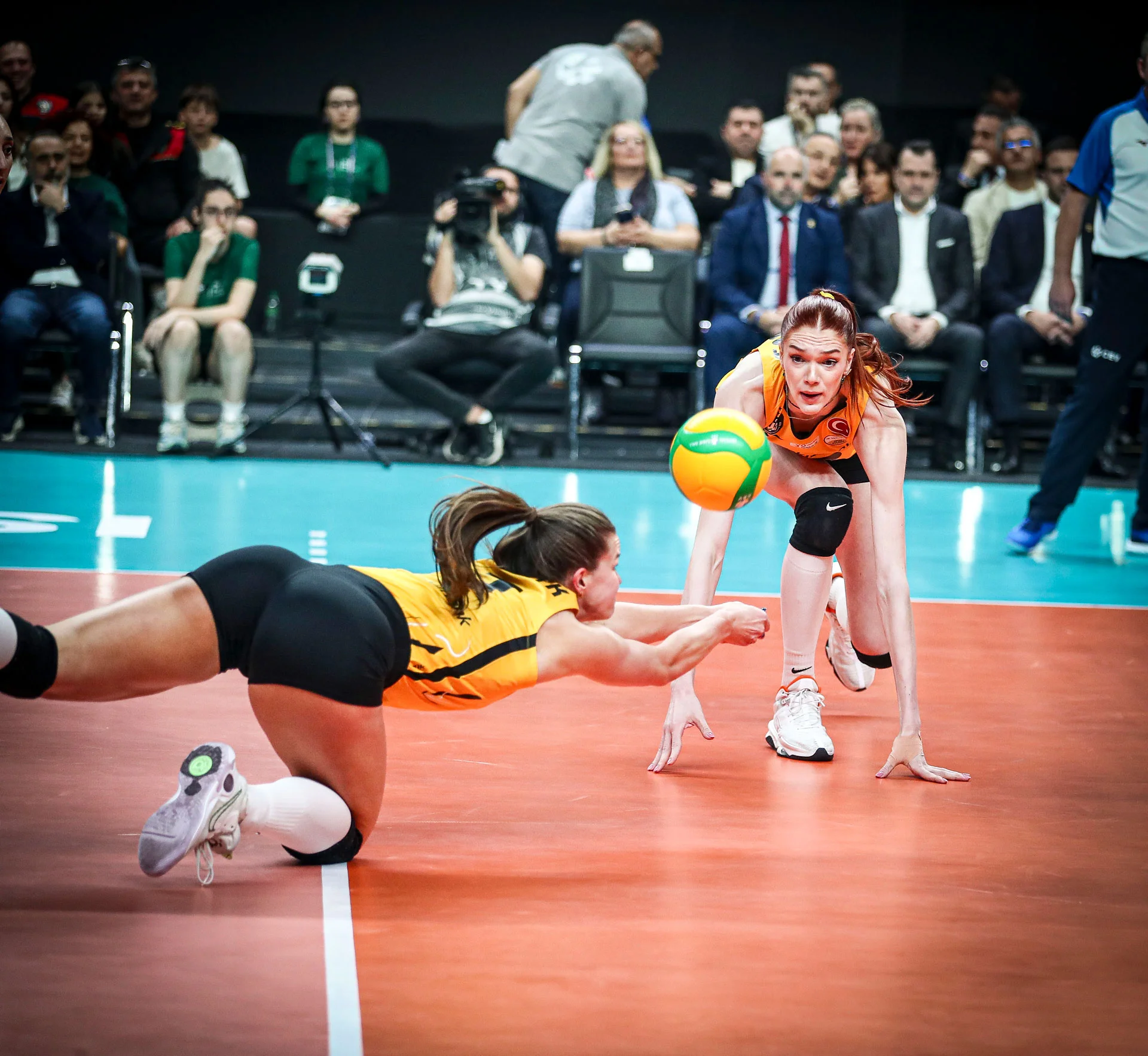 VakıfBank, Şampiyonlar Ligi'ni Dördüncü Tamamladı