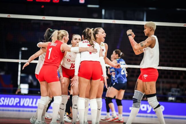 Filenin Sultanları, VNL Finalleri’ne Japonya Karşısında 3-2’lik Mağlubiyetle Veda Etti