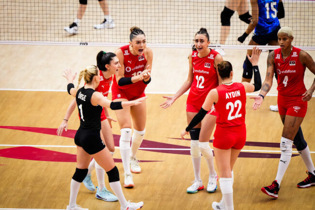 Filenin Sultanları Tarih Yazdı: Dünya Şampiyonasında Finaldeyiz