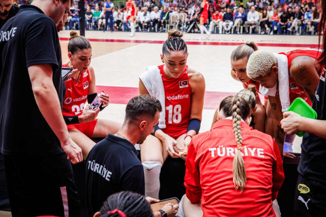 Filenin Sultanları Tarih Yazdı: Dünya Şampiyonasında Finaldeyiz