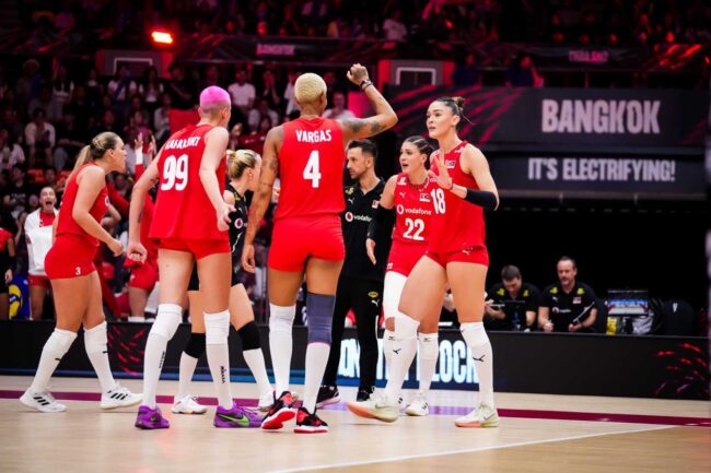 Filenin Sultanları İtalya’yı Zorlu Finalde 3-2 İle Kaçırdı; Dünya Şampiyonası’nda Tarihî Gümüş Madalya!