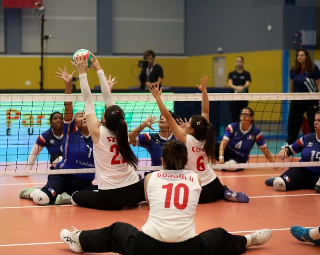 Oturarak Voleybol Kadın Milli Takımımız Gümüş Milletler Ligi’nde Gümüş Madalyanın Sahibi Oldu!