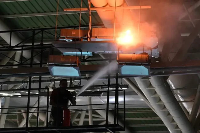 Voleybol Maçında Yangın Paniği!