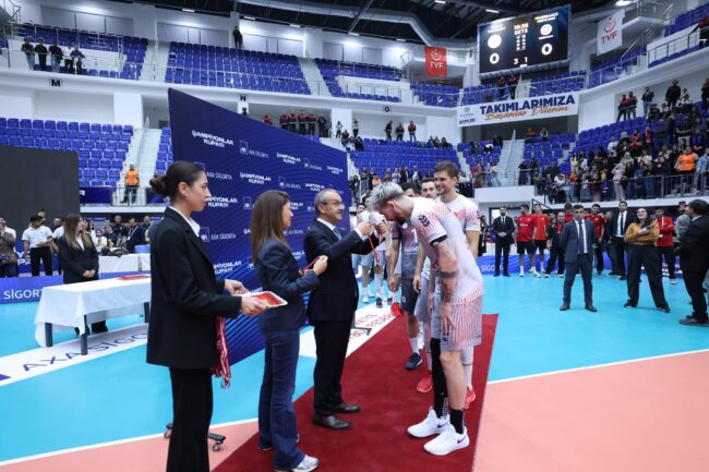 Ziraat Bankkart Şampiyonlar Kupası’nı Kazandı!