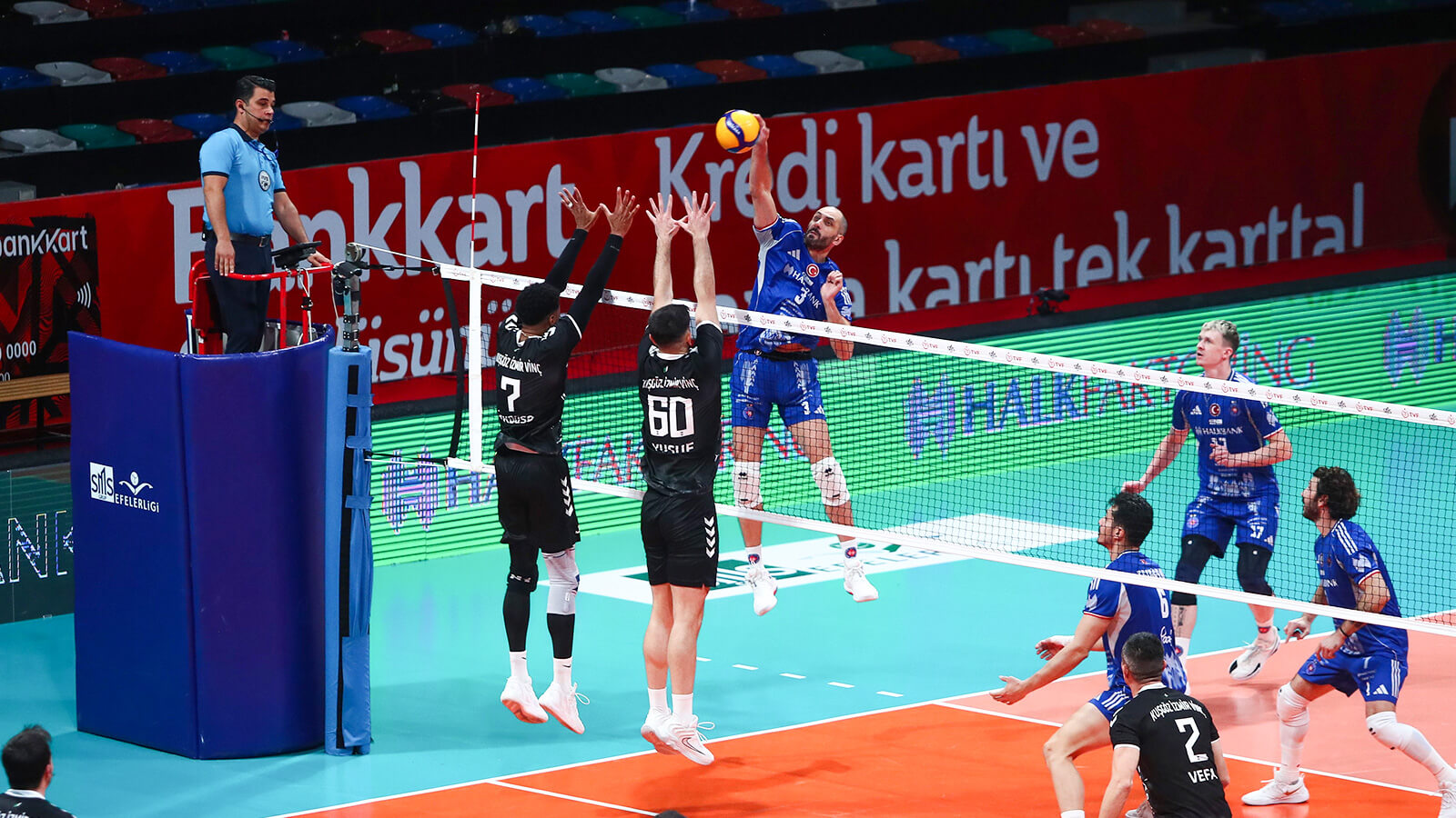 SMS Grup Efeler Ligi 7. Hafta Sona Erdi — 5 Setlik Çekişmeler ve Net Galibiyetler Haftası