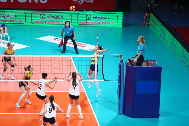 Arabica Coffee House Kadınlar 1. Ligi 10. Hafta Geride Kaldı