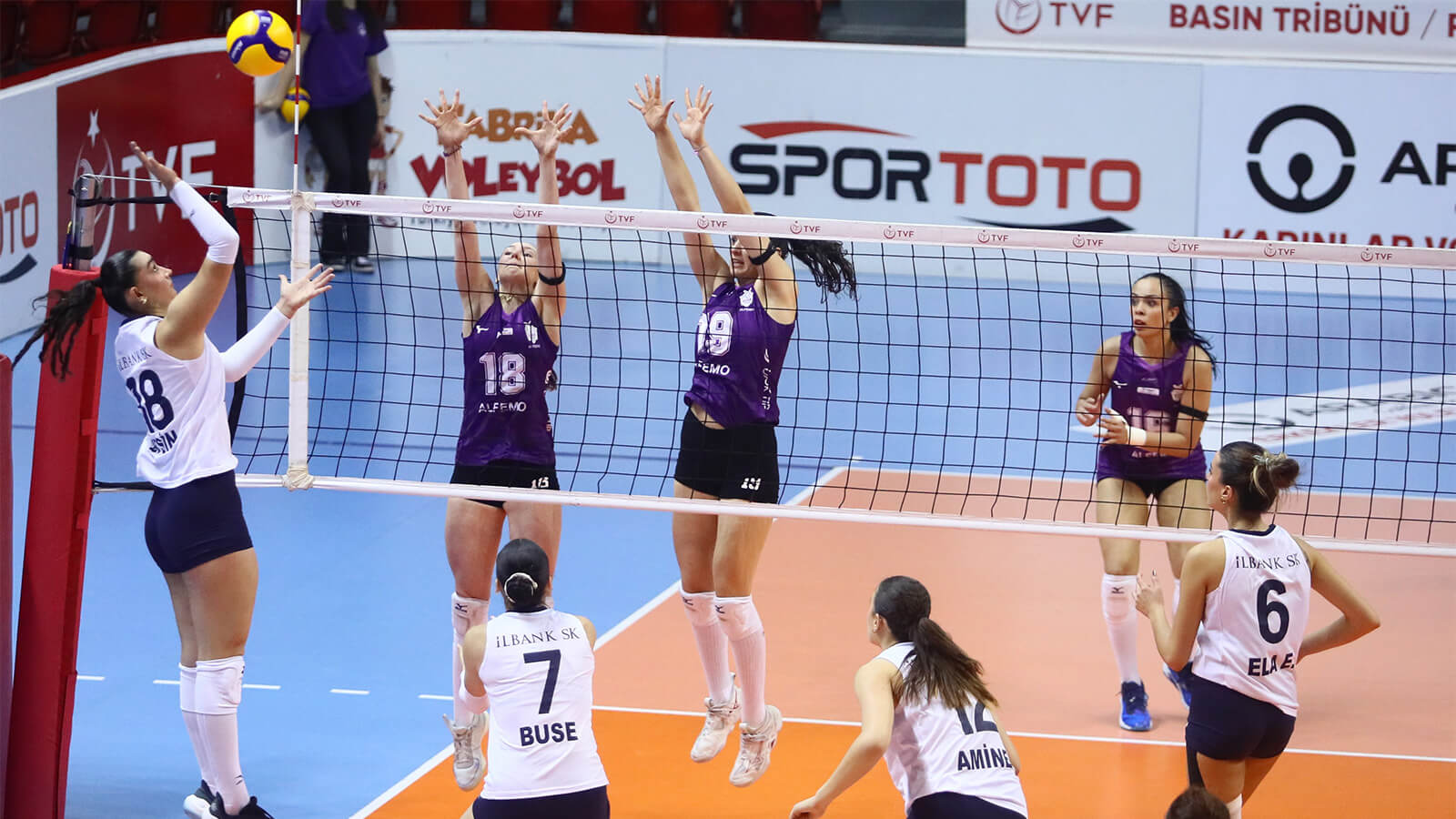 Arabica Coffee House Kadınlar 1. Ligi 10. Hafta Geride Kaldı