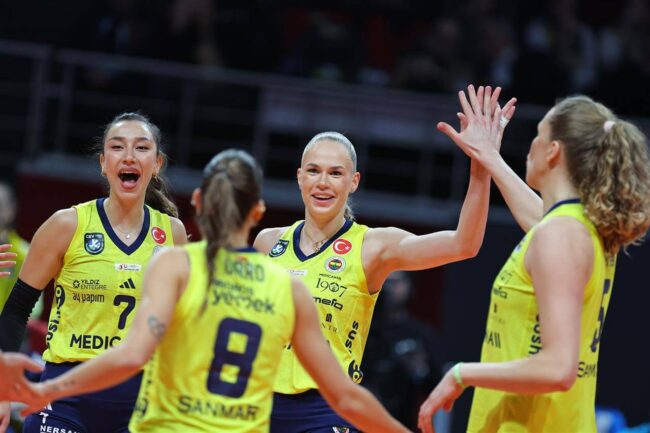 Fenerbahçe Medicana Budowlani Lodz'u 3-0 Mağlup Etti