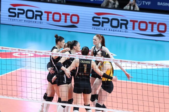 Fenerbahçe Medicana VakıfBank’ı 3-2 Mağlup Etti | Sultanlar Ligi Final Serisi