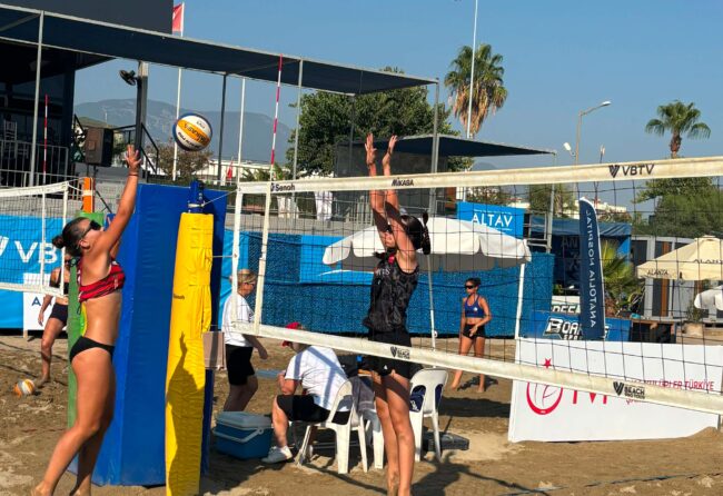 Plaj Voleybolu U16 Kulüpler Türkiye Şampiyonası’nda Yarı Final Heyecanı
