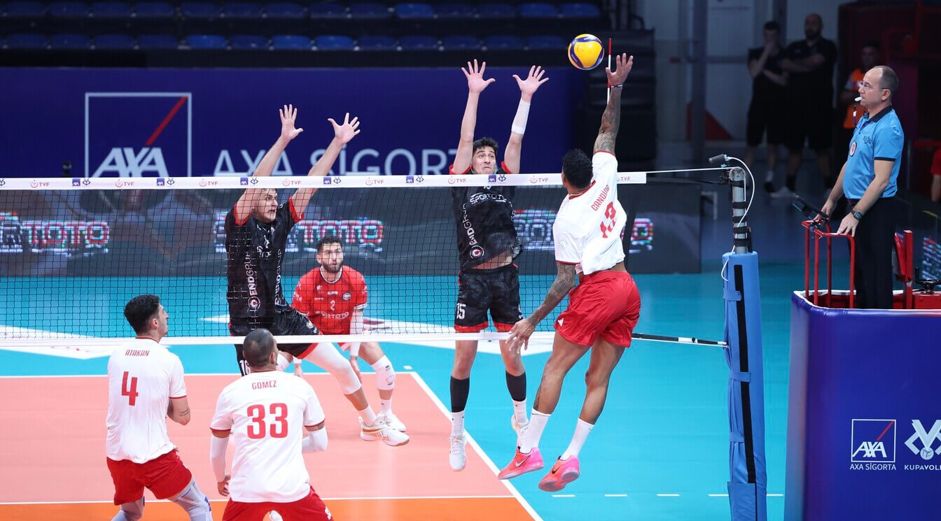 2027 Erkekler AXA Sigorta Kupa Voley’de Çeyrek Finale Yükselen Takımlar Belli Oldu