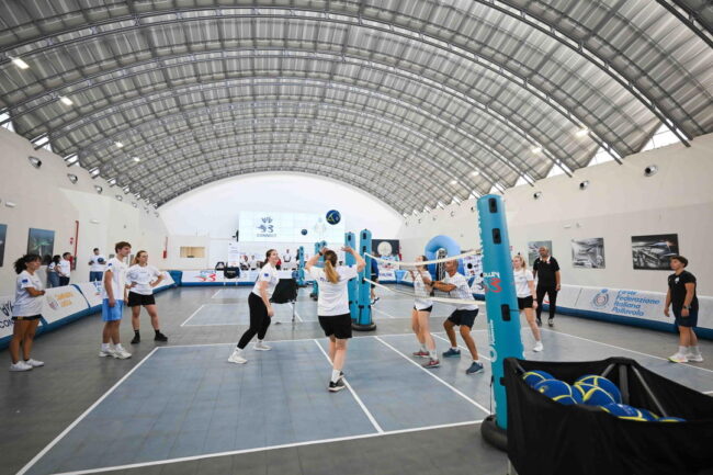 TVF Erasmus S3-Connect Roma etkinliği ve çocuk voleybolu uygulaması